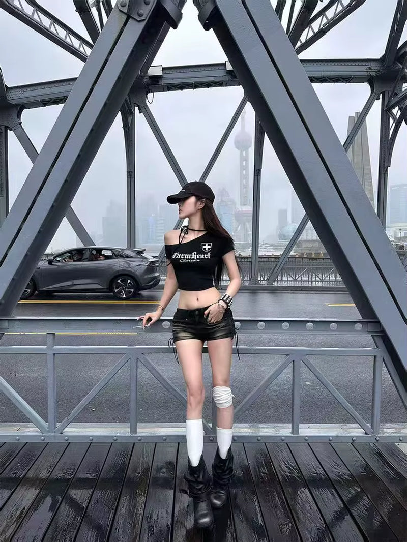 Gothic Black Graphic T Shirts Women Short Sleeve Summer Tops Slim Print Tees Female Clothing 2000S Clothes Y2K Vintage